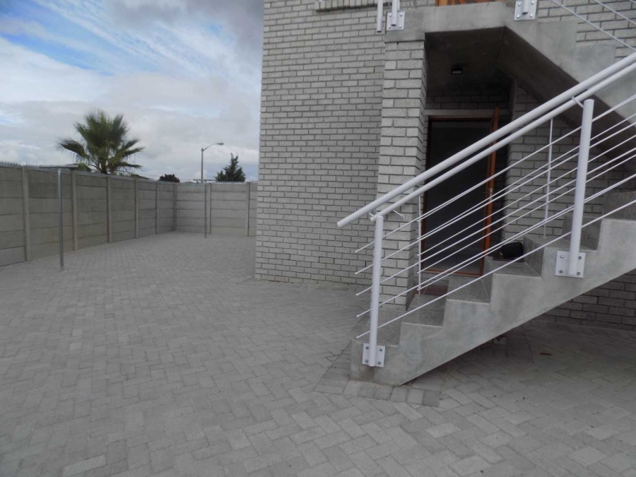 To Let 2 Bedroom Property for Rent in Kuils River Western Cape